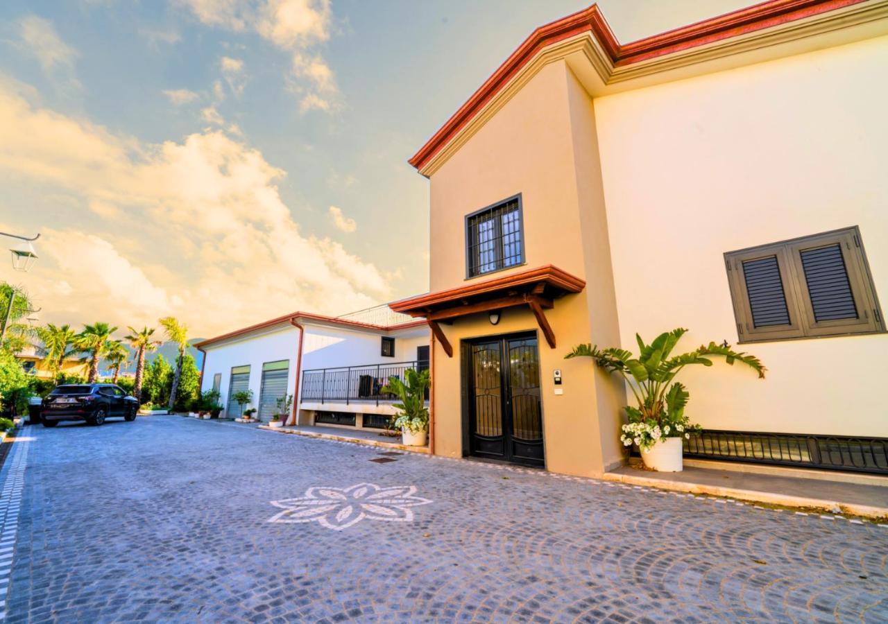 Villa Dei Cesari Bed & Breakfast Santa Maria La Carità エクステリア 写真