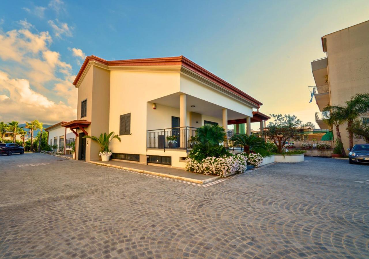 Villa Dei Cesari Bed & Breakfast Santa Maria La Carità エクステリア 写真